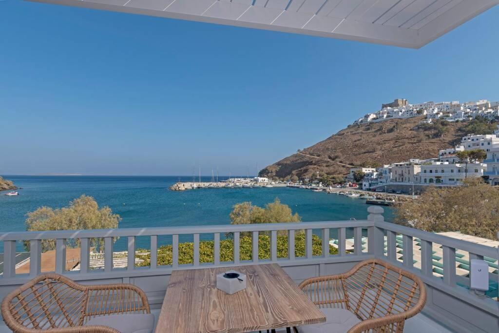 Vivere Inblue Pera Gyalos Exterior photo